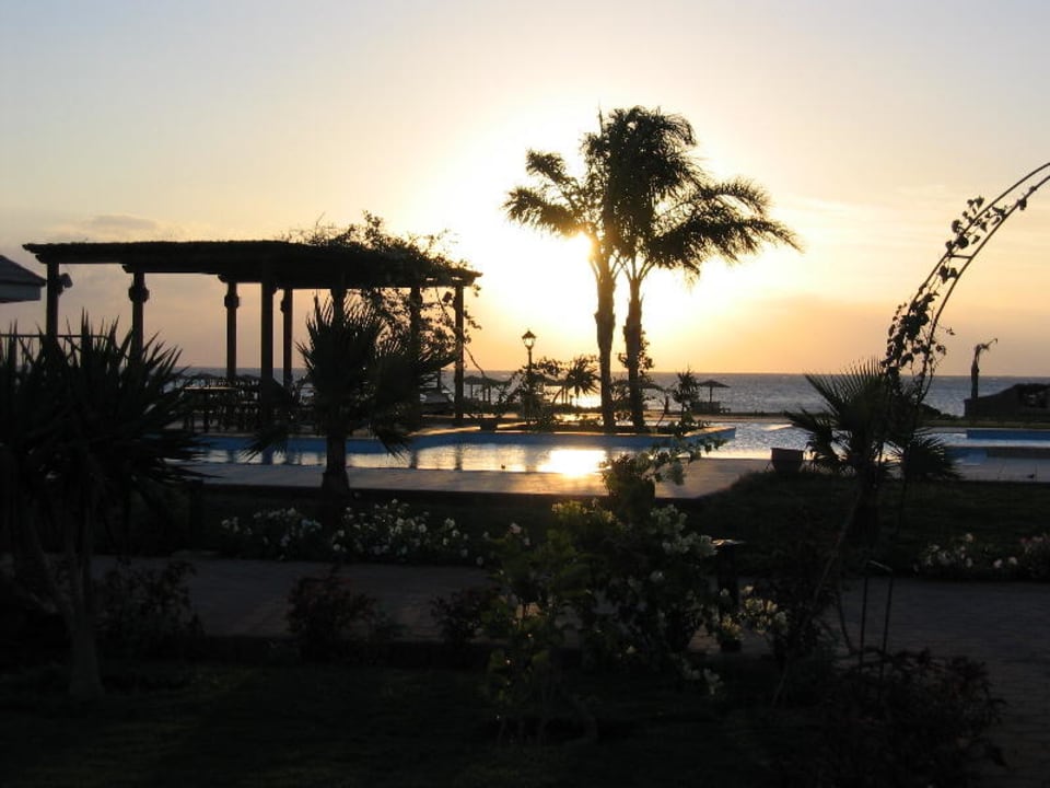 Sonnenaufgang Lahami Bay Beach Resort