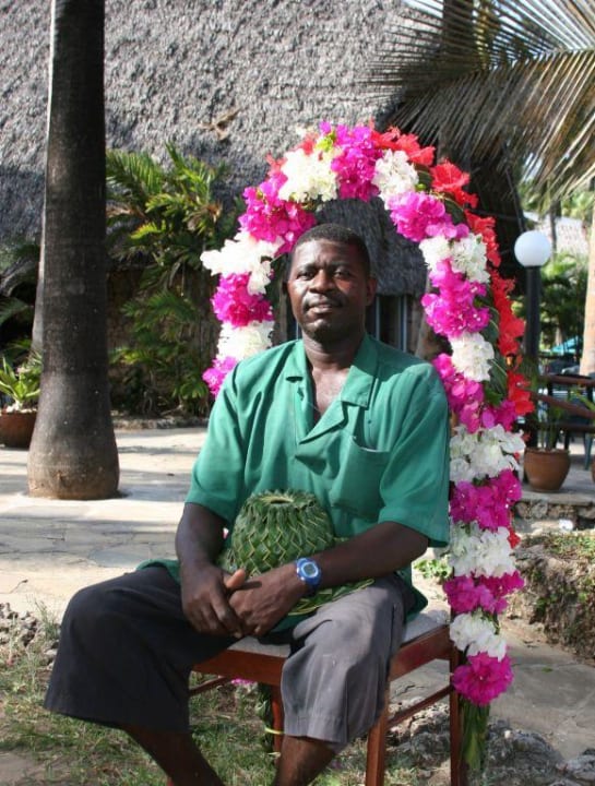 Blumenkünstler Bahari Beach Hotel
