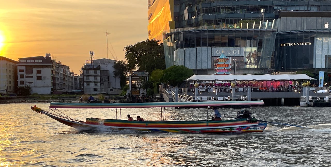 Ausblick Ramada Plaza by Wyndham Bangkok Menam Riverside