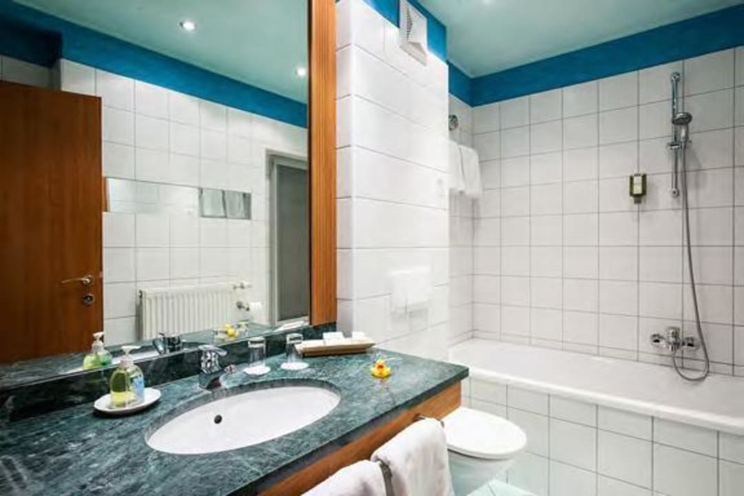 Bad mit Badewanne Hotel Goritschnigg