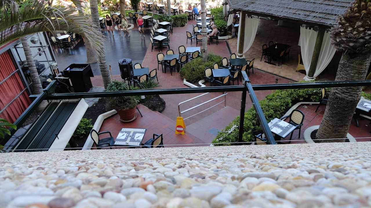 Hôtel H10 Las Palmeras - Le Bar de Piscine H10 Las Palmeras