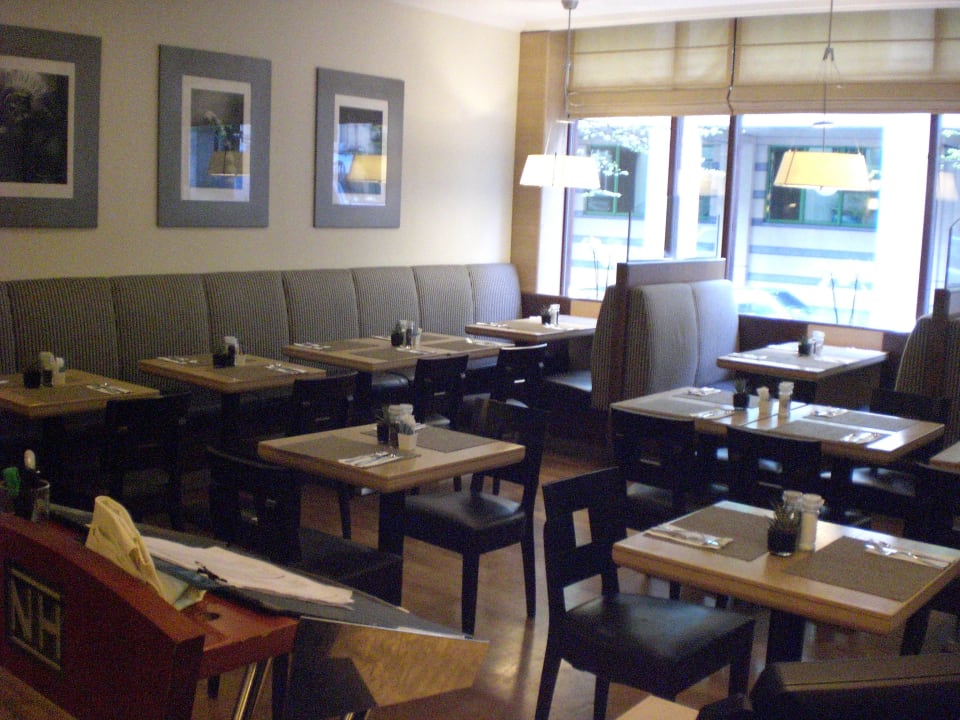 Frühstücksraum Hotel NH Grand Place Arenberg