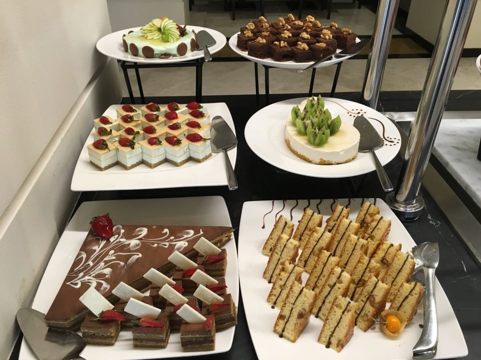 Desserts am Abend Fanar Hotel & Residences Salalah Beach