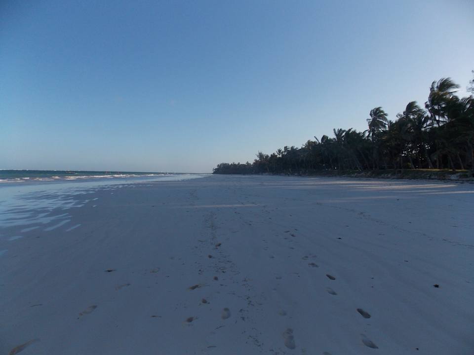 Der Strand in der Dämmerung Hotel Papillon Lagoon Reef