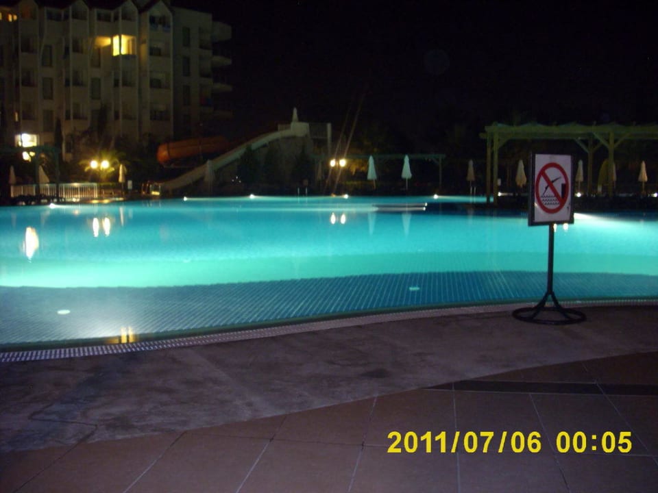 Pool bei Nacht Arcanus Hotels Sorgun