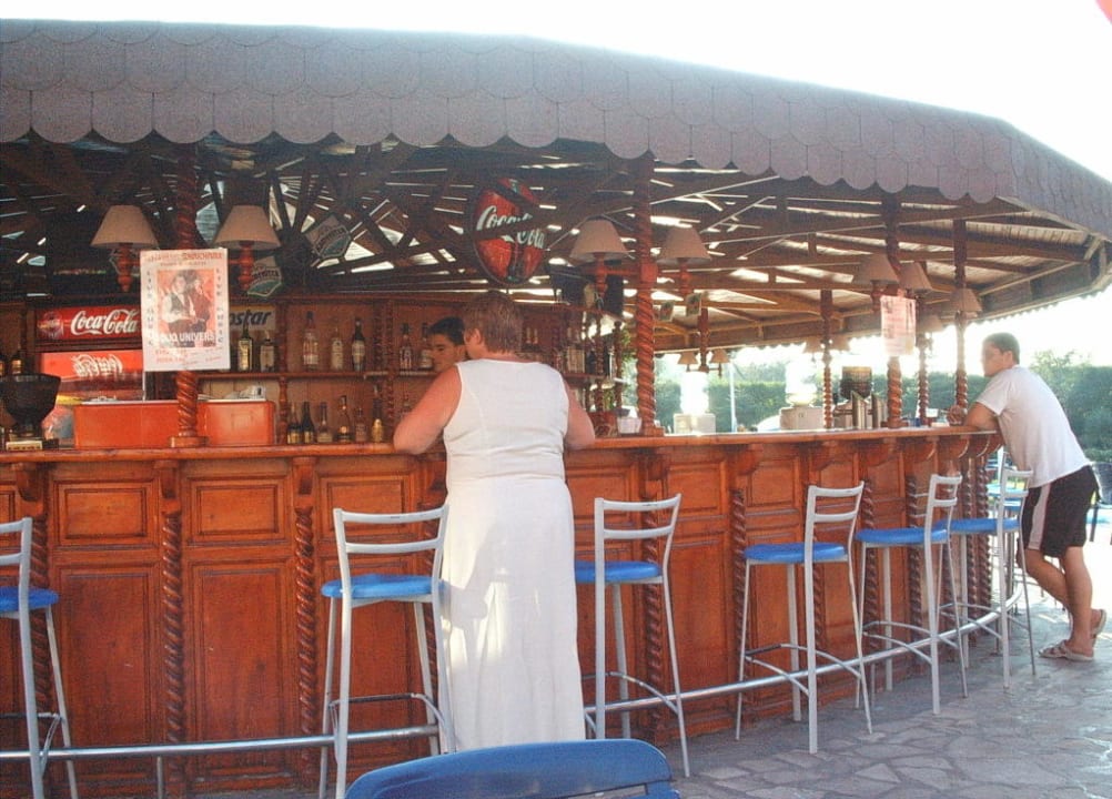 Poolbar Hotel Hrizantema