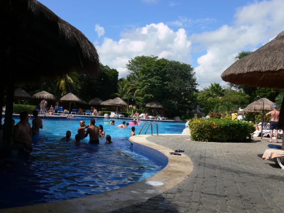 Poolanlage  Hotel Riu Tequila