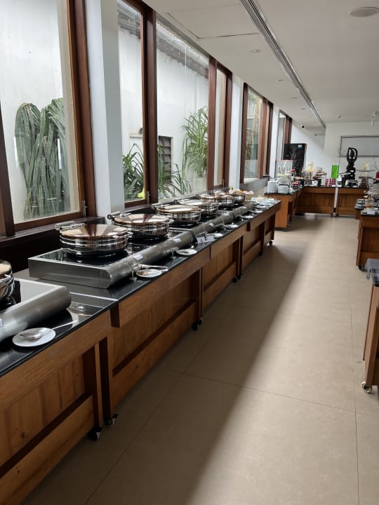 Gastro Pandanus Beach Resort & Spa