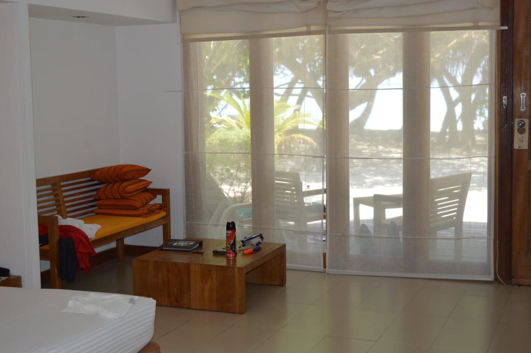 Blick zur Terrasse Adaaran Select Hudhuran Fushi - Premium All Inclusive