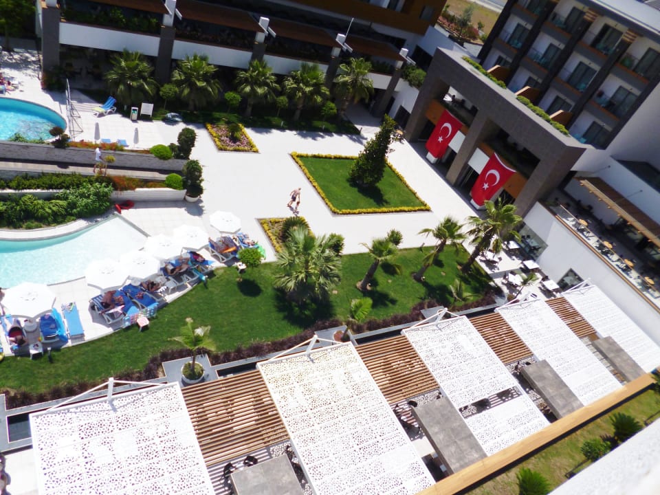 Ausblick zum Innenhof Terrace Elite Resort