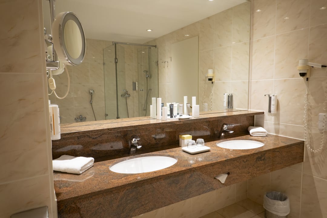 Zimmer Atomis Hotel Munich Airport by Mercure