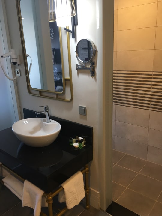 Zimmer Seaden Valentine Resort & Spa