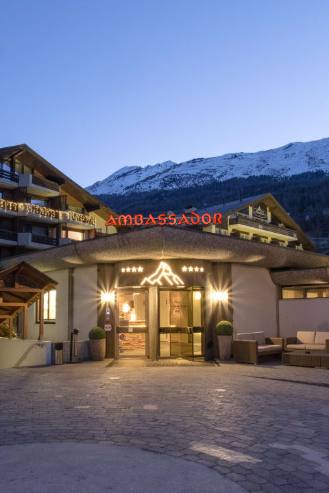 Außenansicht Hotel Ambassador