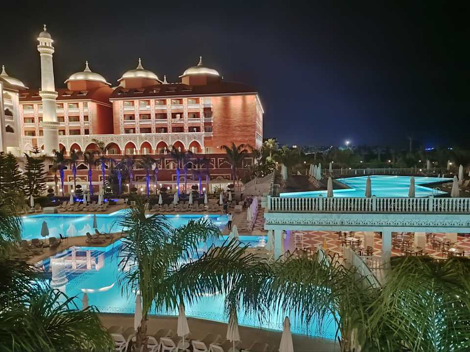 Außenansicht Royal Taj Mahal Hotel