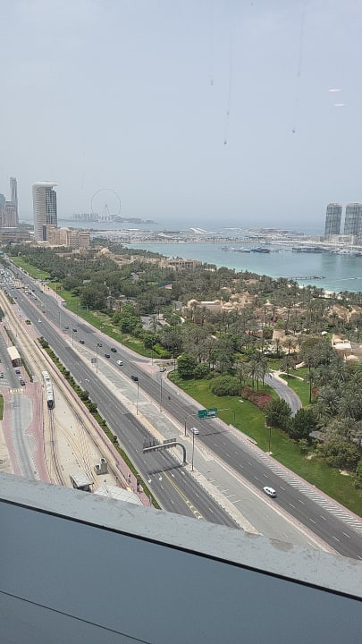 Ausblick Avani Plus Palm View Dubai Hotel & Suites