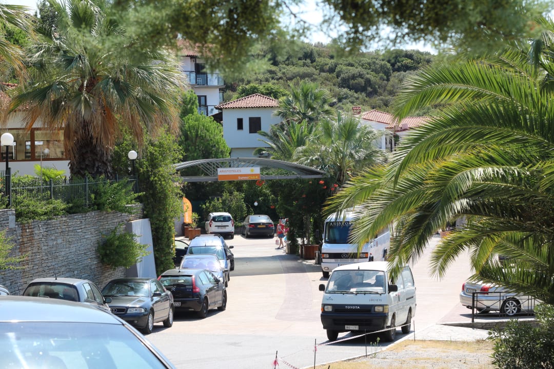 Außenansicht Aristoteles Holiday Resort & Spa