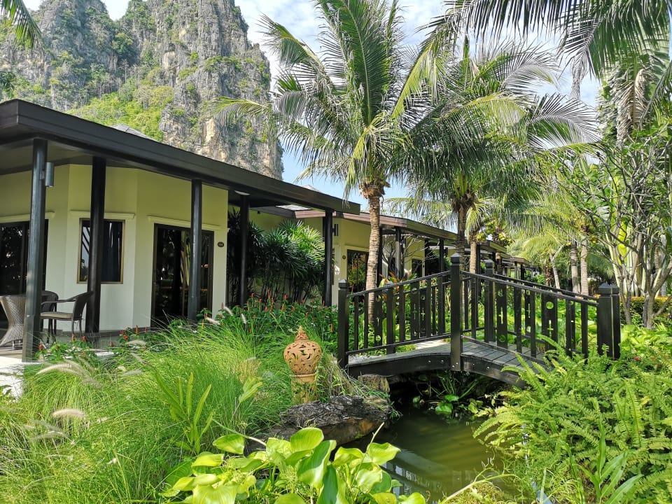 Gartenanlage Jurassic Mountain Resort & Fishing Park