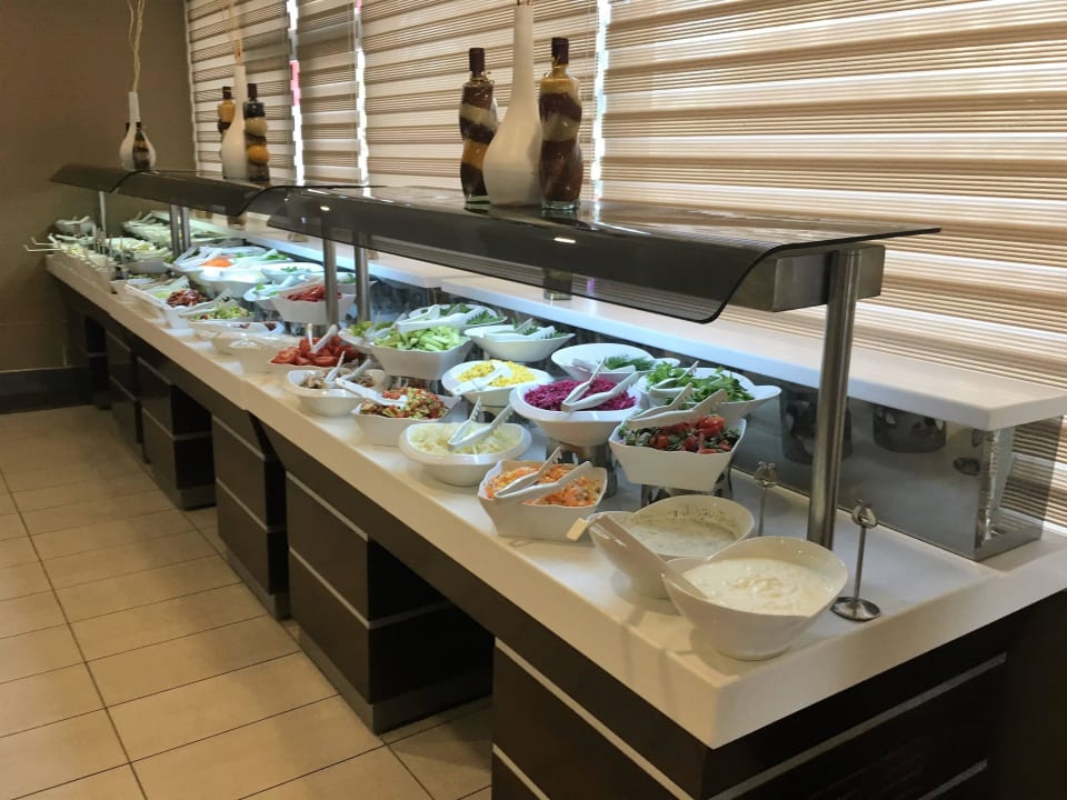 Salatbüffet Hotel Terrace Beach Resort