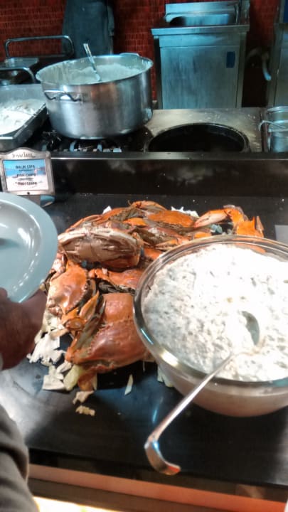 Krebse Tonnenweise.... ich habe sie nicht probiert. Limak Lara Deluxe Hotel & Resort