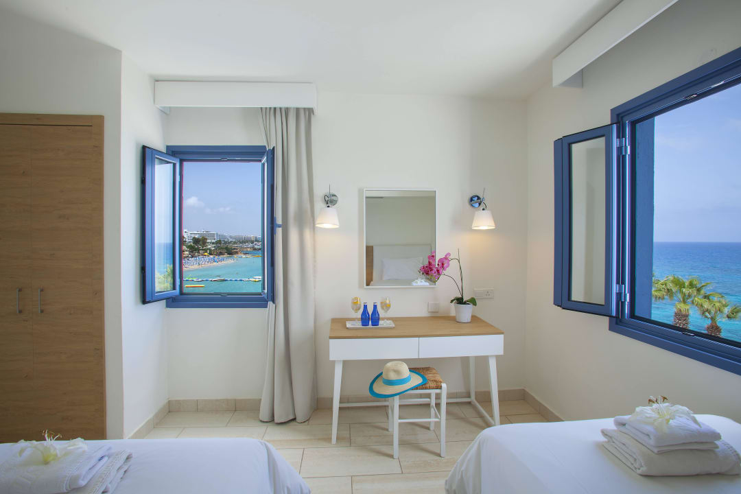 Bedroom TUI BLUE Nausicaa Beach
