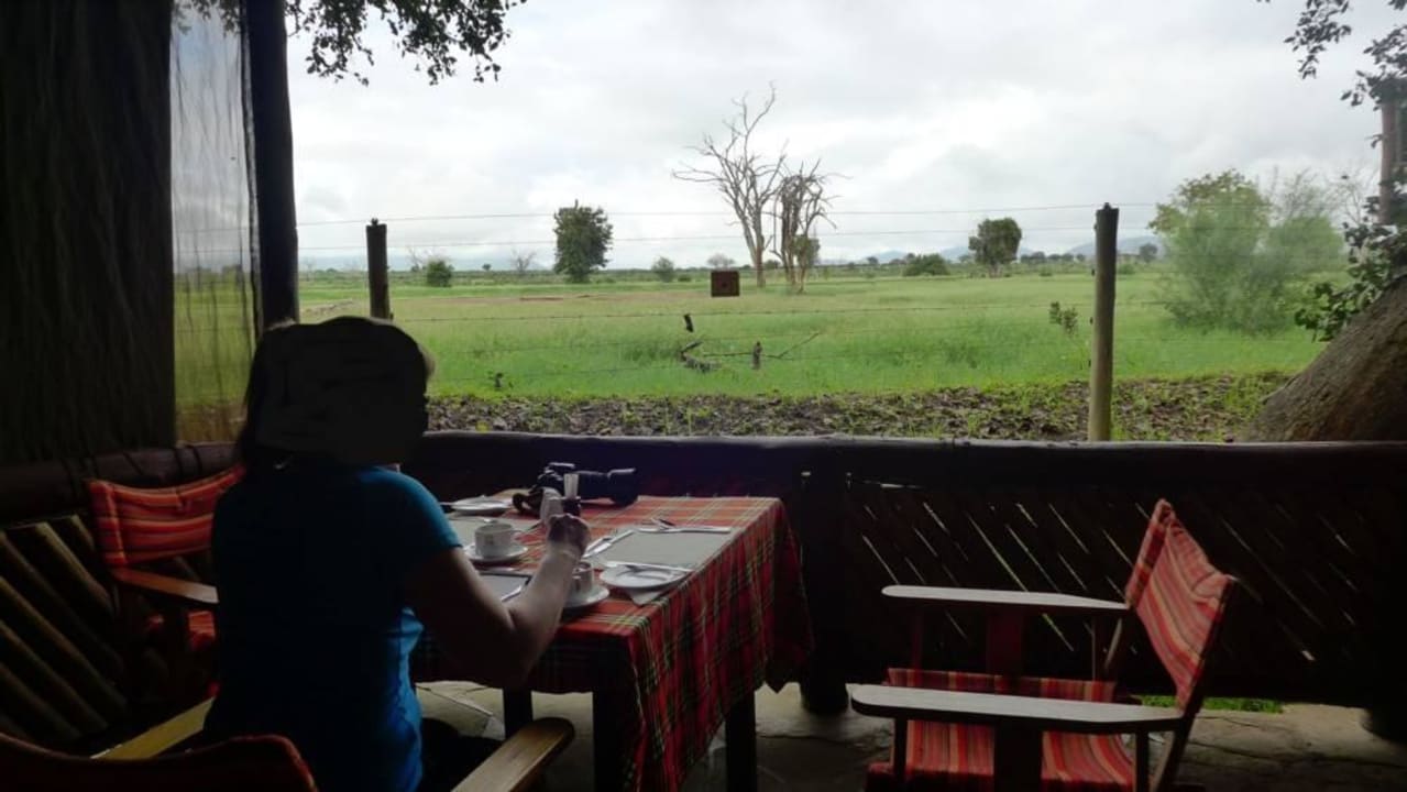 Blick vom Restaurant Sentrim Tsavo Lodge