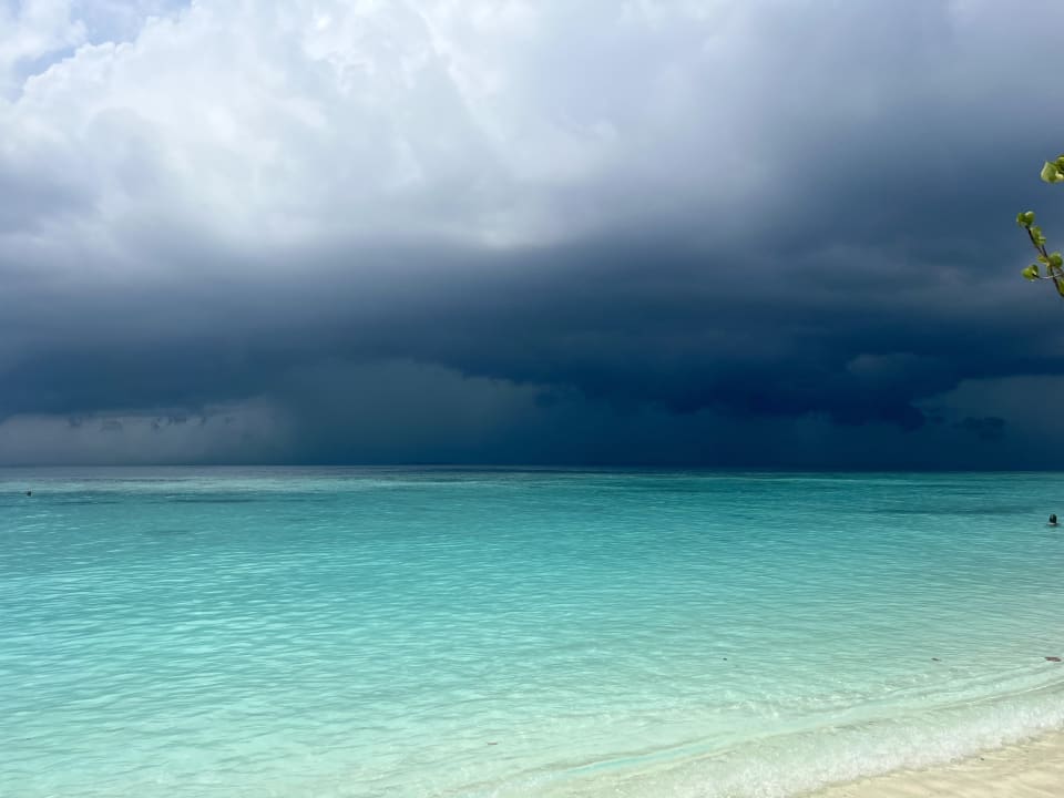 Strand Adaaran Select Meedhupparu Island Resort - Premium All Inclusive