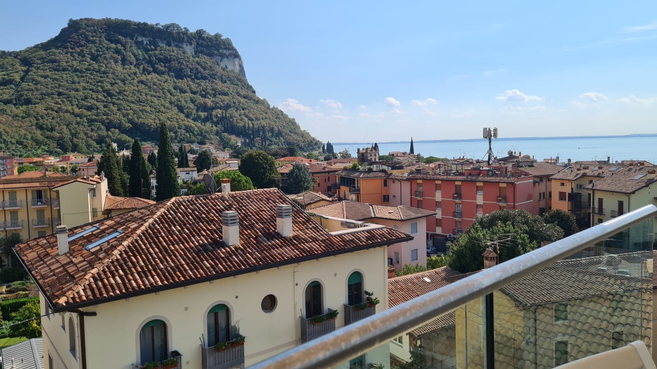 Ausblick Sky Pool Hotel Sole Garda