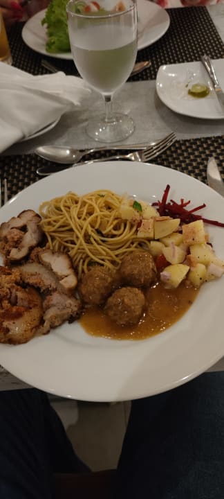 Gastro Club Hotel Dolphin