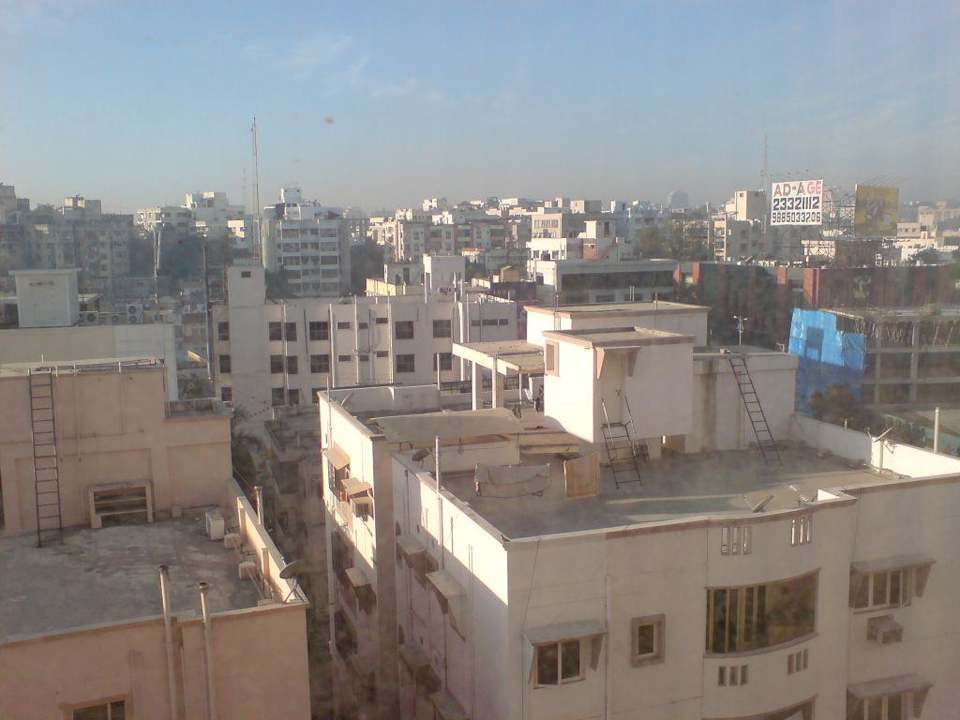 Blick aus dem Fenster 6. Etage Katriya Hotel & Towers