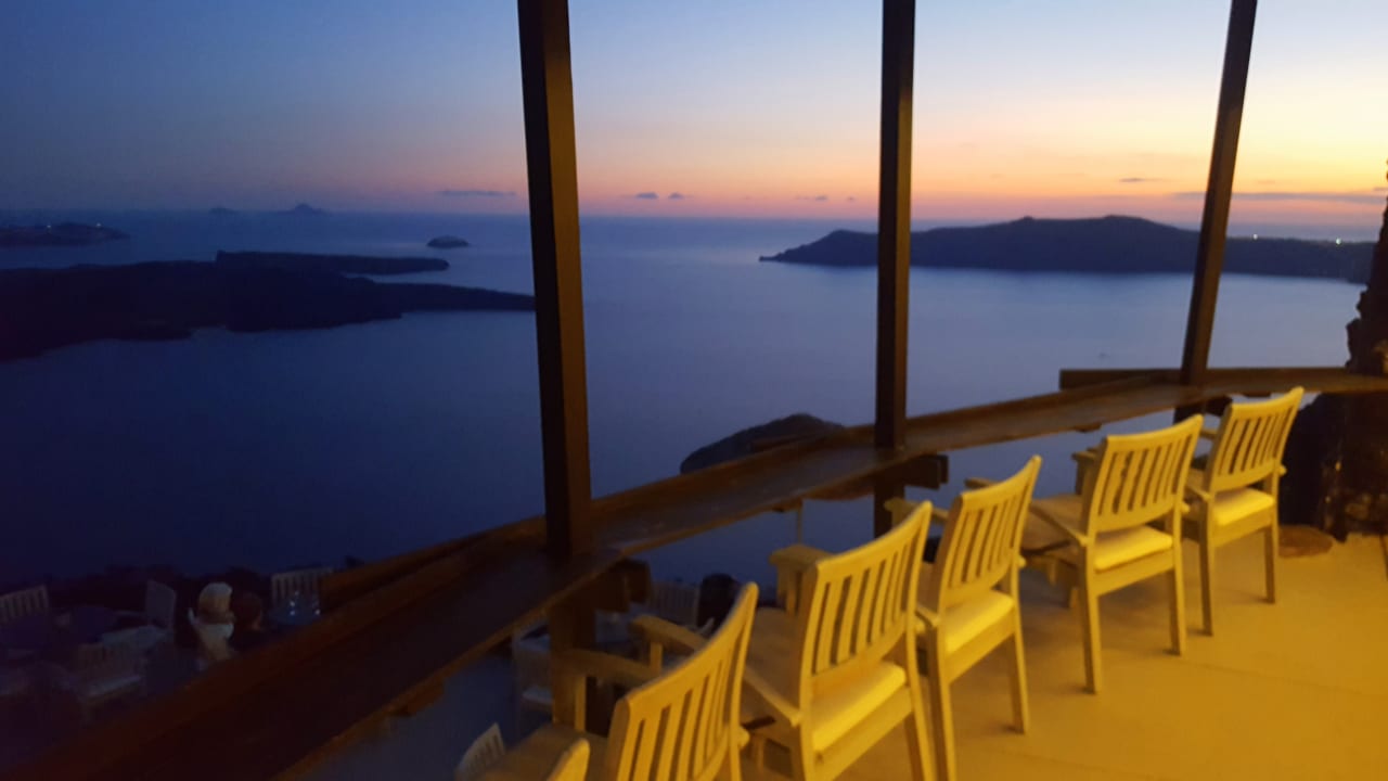 Terrasse vor dem Restaurant Honeymoon Petra Villas