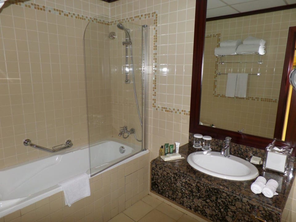 Zweites Bad Hilton Dubai The Walk