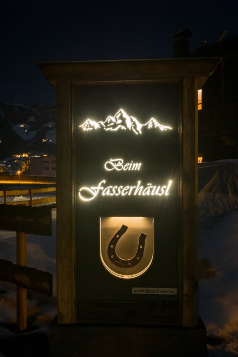 Sonstiges Luxus Chalet Fasserhäusl im Zillertal - Sauna ,Hot Tub, Kamin & Alpenblick für bis zu 10 Personen