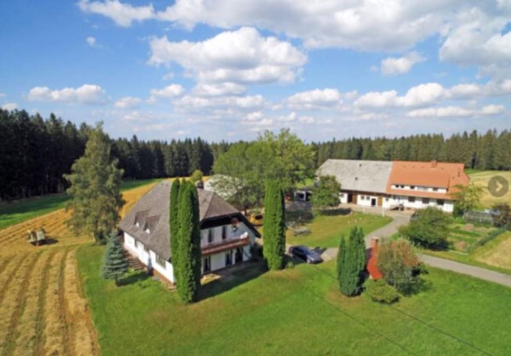 Außenansicht Ferienwohnungen - Urlaubsparadies Reibehof