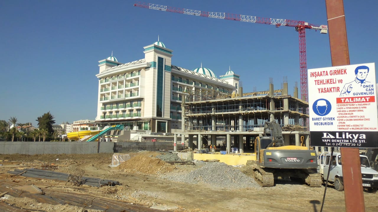 Die Ostsicht von Luna Blanca wird verbaut Castival Hotel