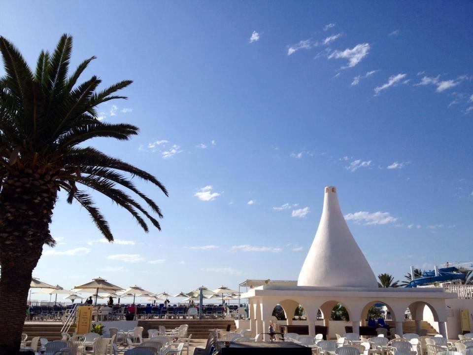 Ausblick von der Terrasse zum Pool Samira Club