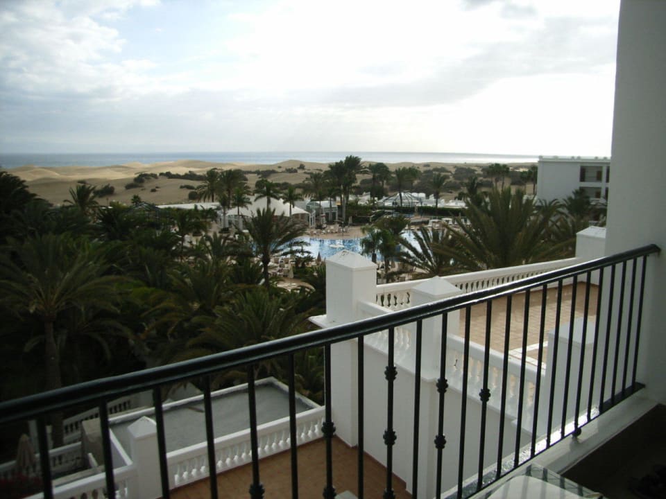 Balkonblick zum Faro Hotel Riu Palace Maspalomas Adults Only
