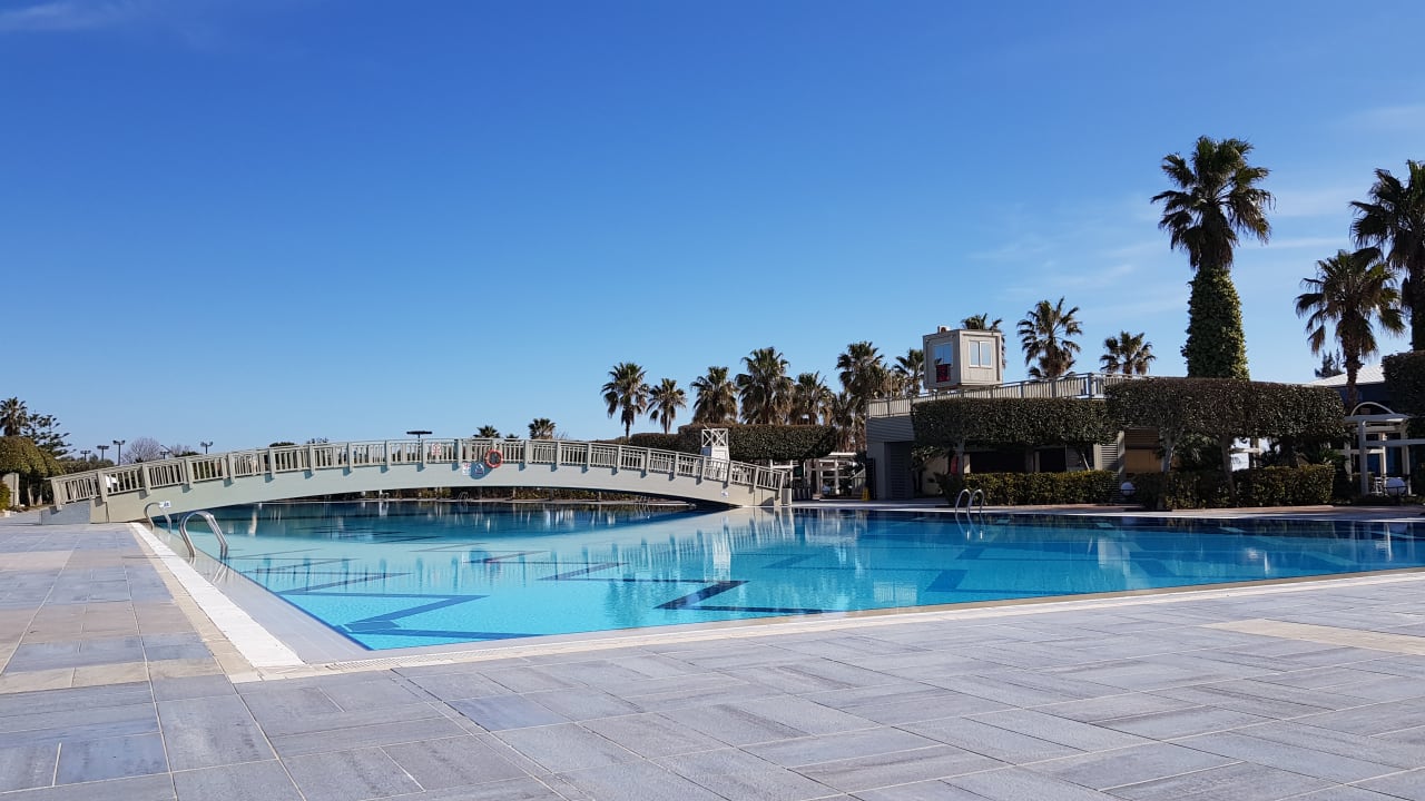 Pool Susesi Luxury Resort