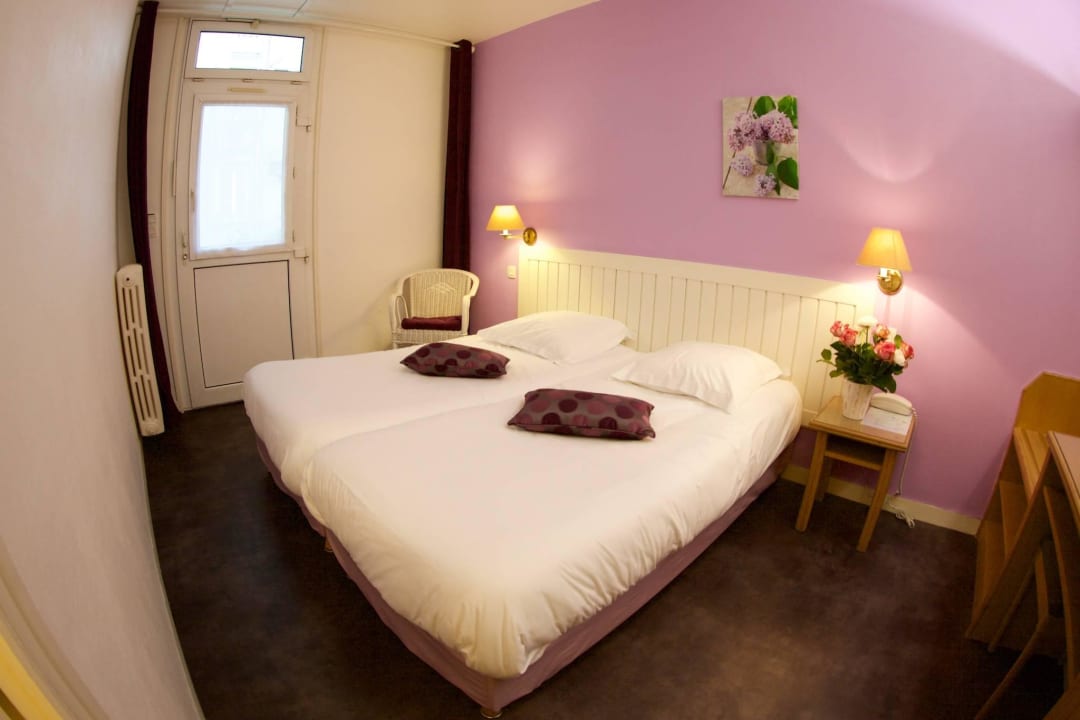 Patio room Garden Hotel Rennes Centre Gare