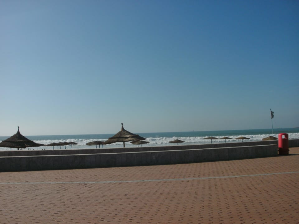 Der nahegelegene Strand Iberostar Waves Founty Beach