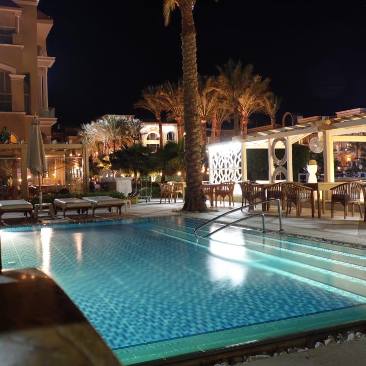 Bei Nacht Premier Le Reve Hotel & Spa
