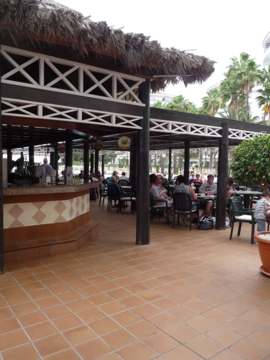 Poolbar Servatur Waikiki