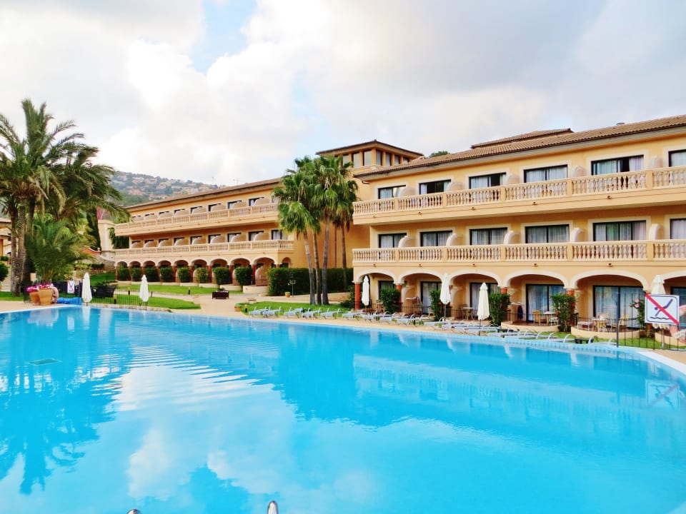 Pool Mon Port Hotel & Spa