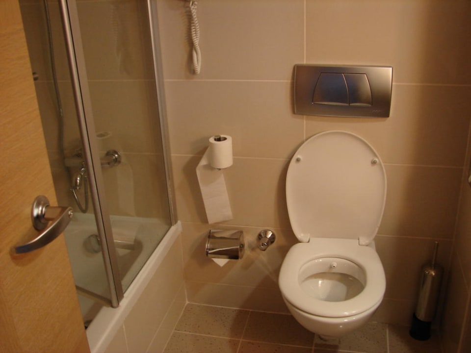 Thron und Badewanne Royal Wings Hotel