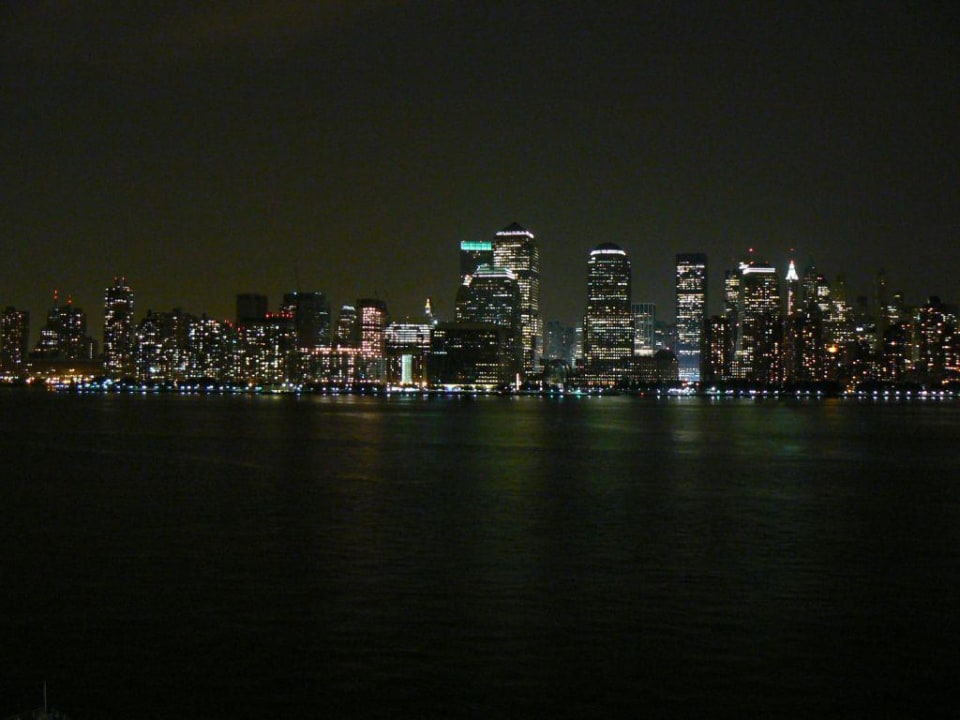 Manhatten at night Hyatt Regency Jersey City On The Hudson