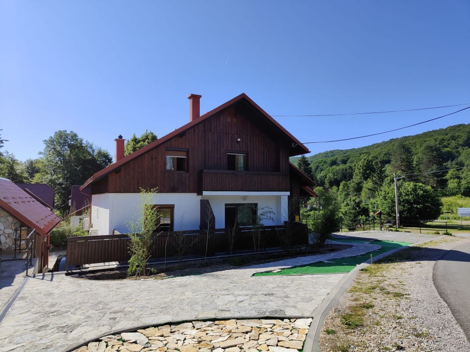 Außenansicht Sixteen Lakes Guest House