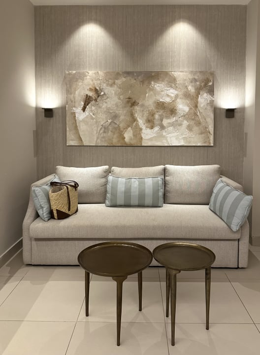 Sonstiges Ikos Odisia