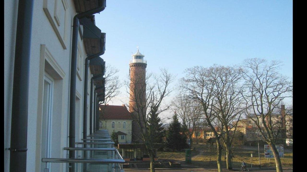 Blick vom Balkon auf den Leuchtturm Król Plaza Spa&Wellness
