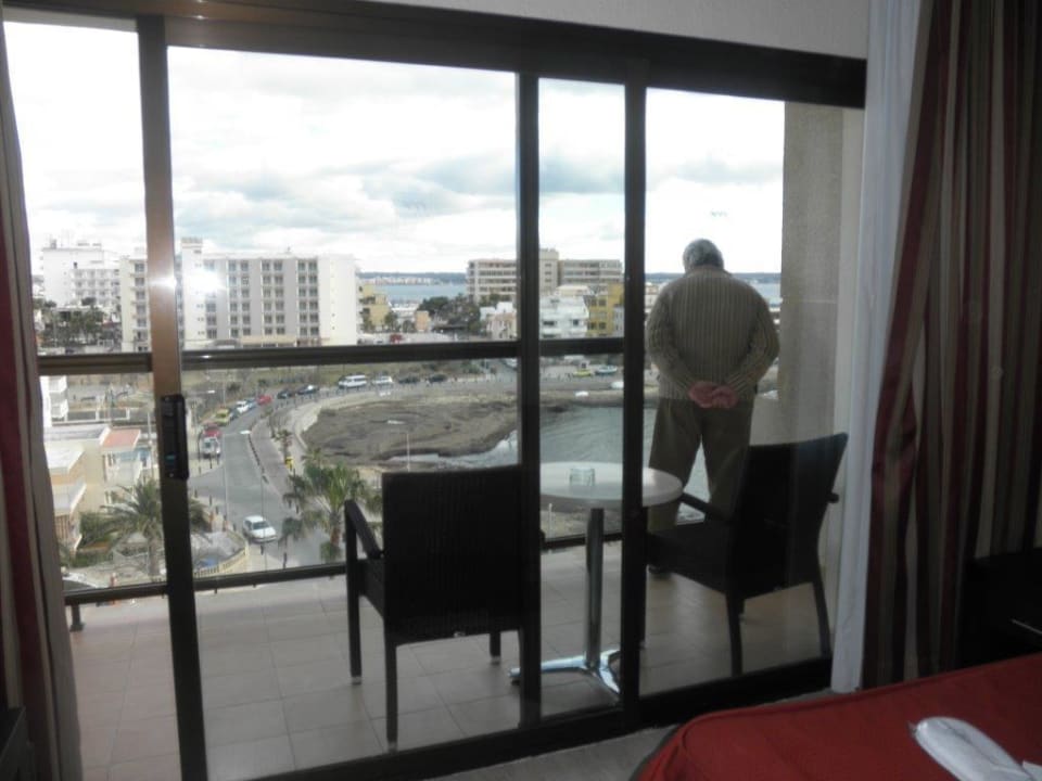 Blick zum Balkon AluaSoul Palma