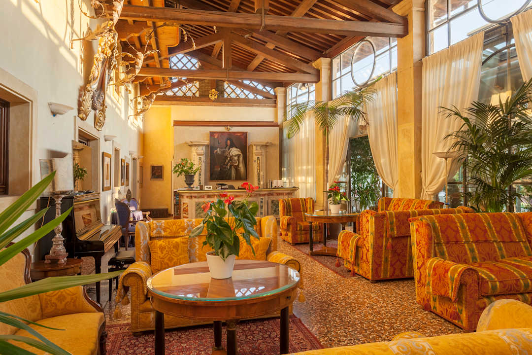 Lobby Hotel Villa Del Quar