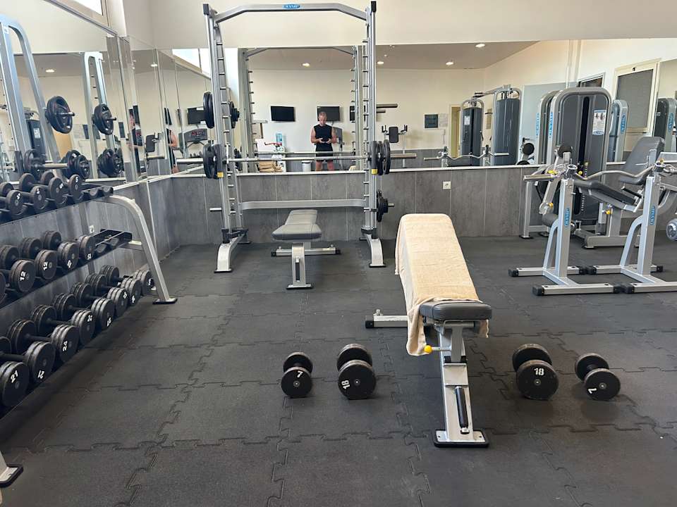 Sport & Freizeit Grand Blue Beach Hotel